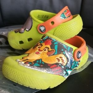 Toddler crocs